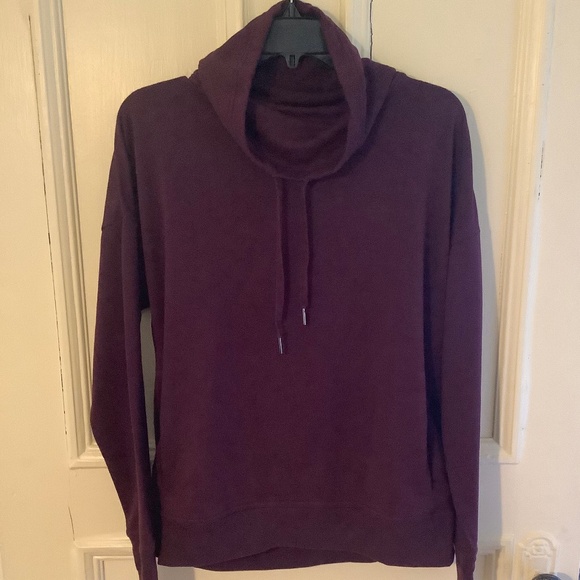 Danskin Tops - Burgandy Danskin Top M